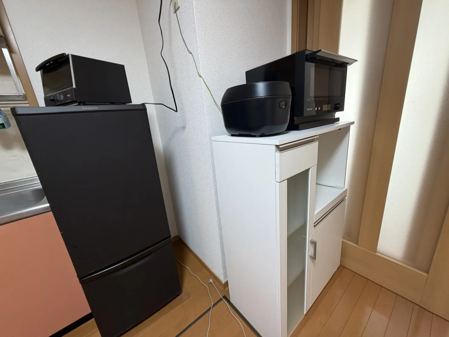 「退去当日に大型家電やテーブルを回収しました」作業写真